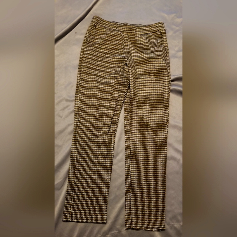 Black and Tan Houndstooth Pull-on Pants